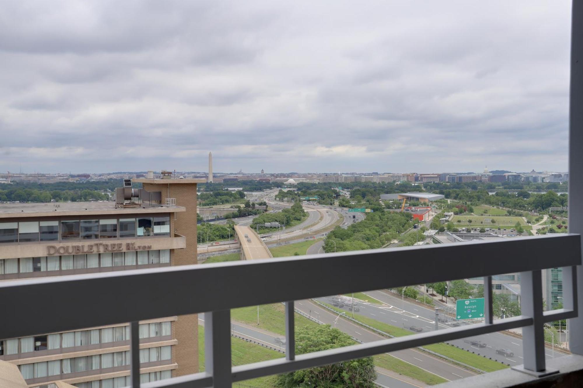 Unique Apartment In A Great Pentagon City Location Arlington Exterior foto